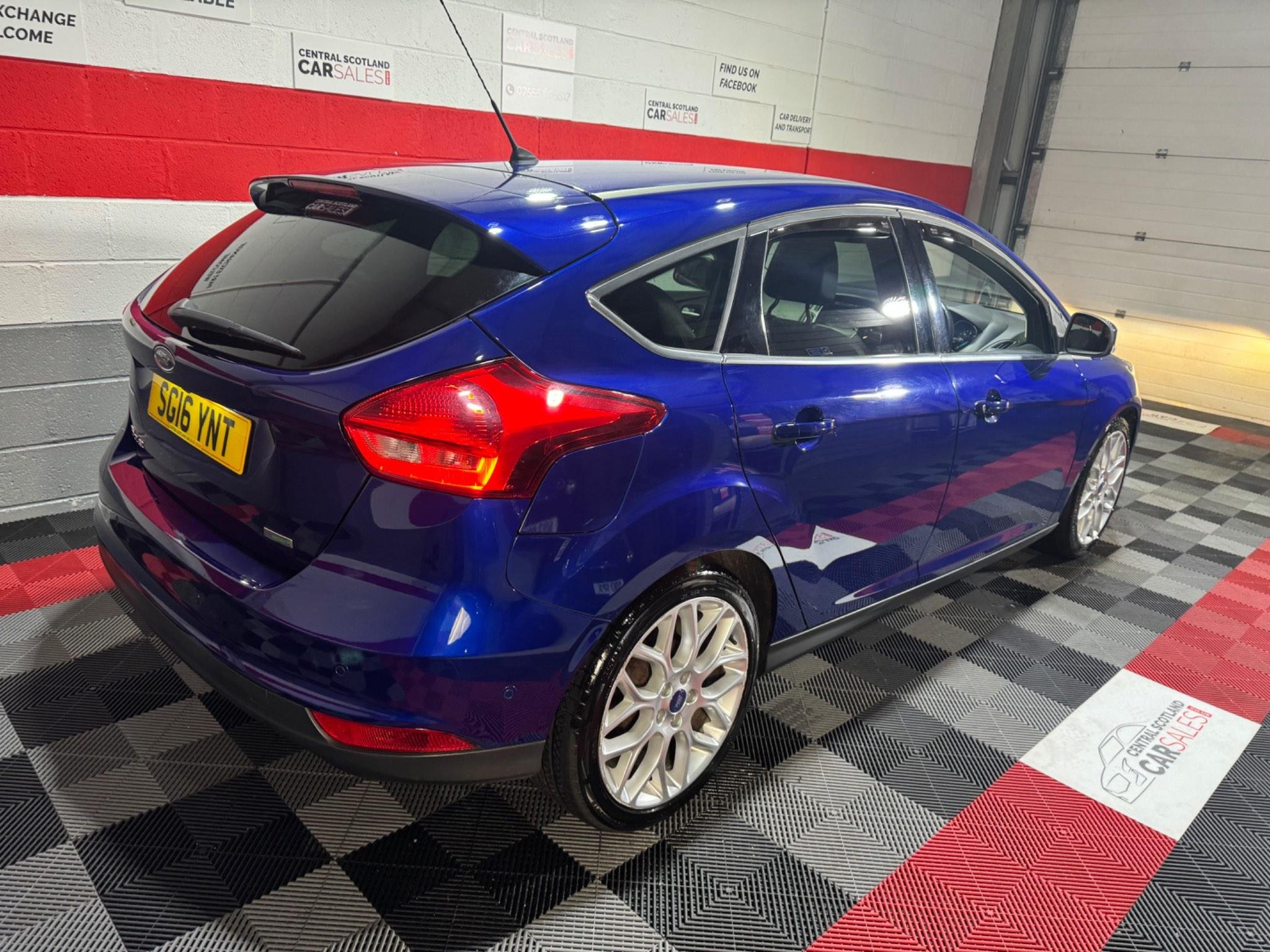 Used 2016 Ford Focus 1.0T EcoBoost Titanium X Euro 6 (s/s) 5dr for sale